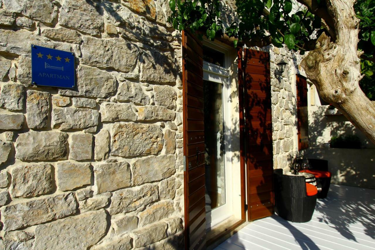 Old House Apartment Sveti Filip i Jakov Exterior foto