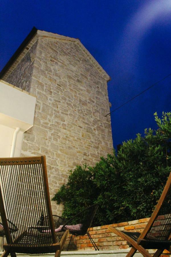 Old House Apartment Sveti Filip i Jakov Exterior foto